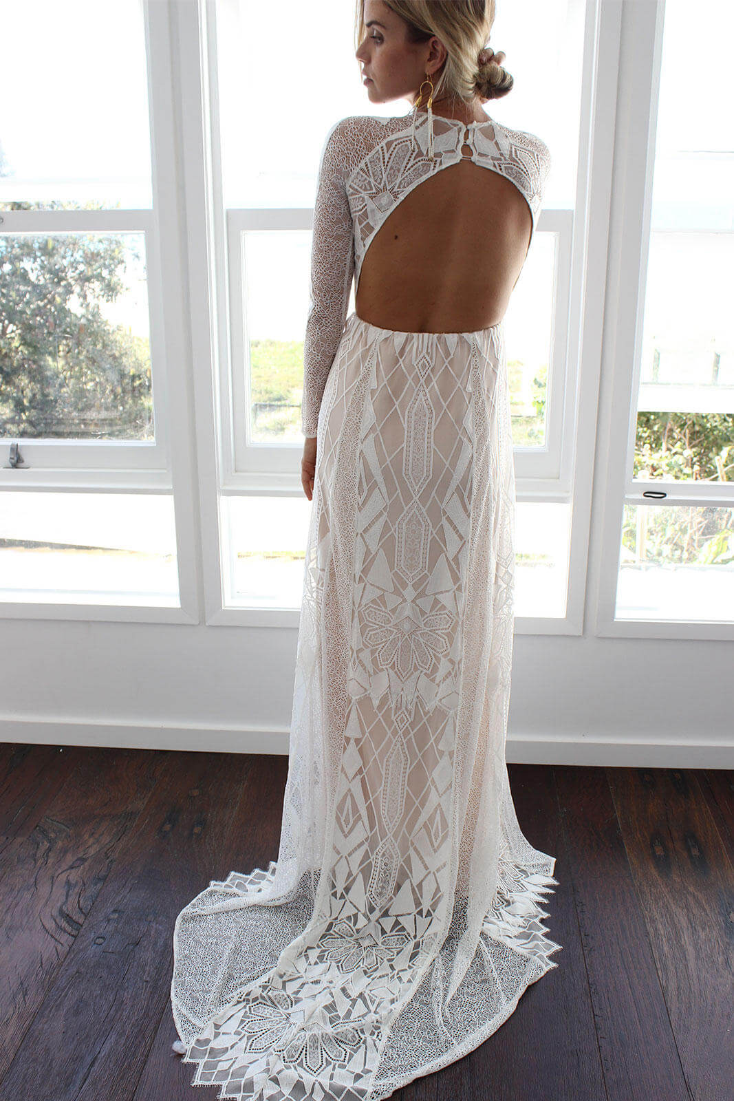 pre loved grace loves lace